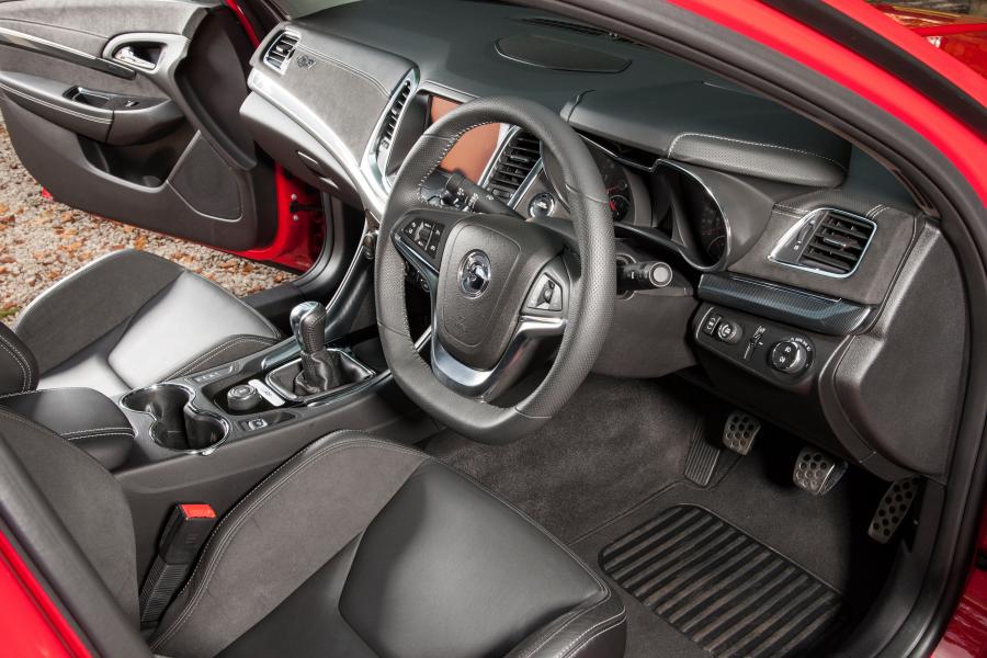 Торпедо Vauxhall VXR8 Maloo 2015 года  (фото 22 из 28)